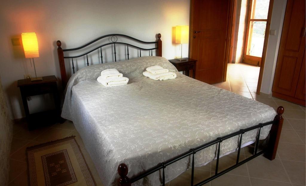 Villa Talea Exandis Room photo